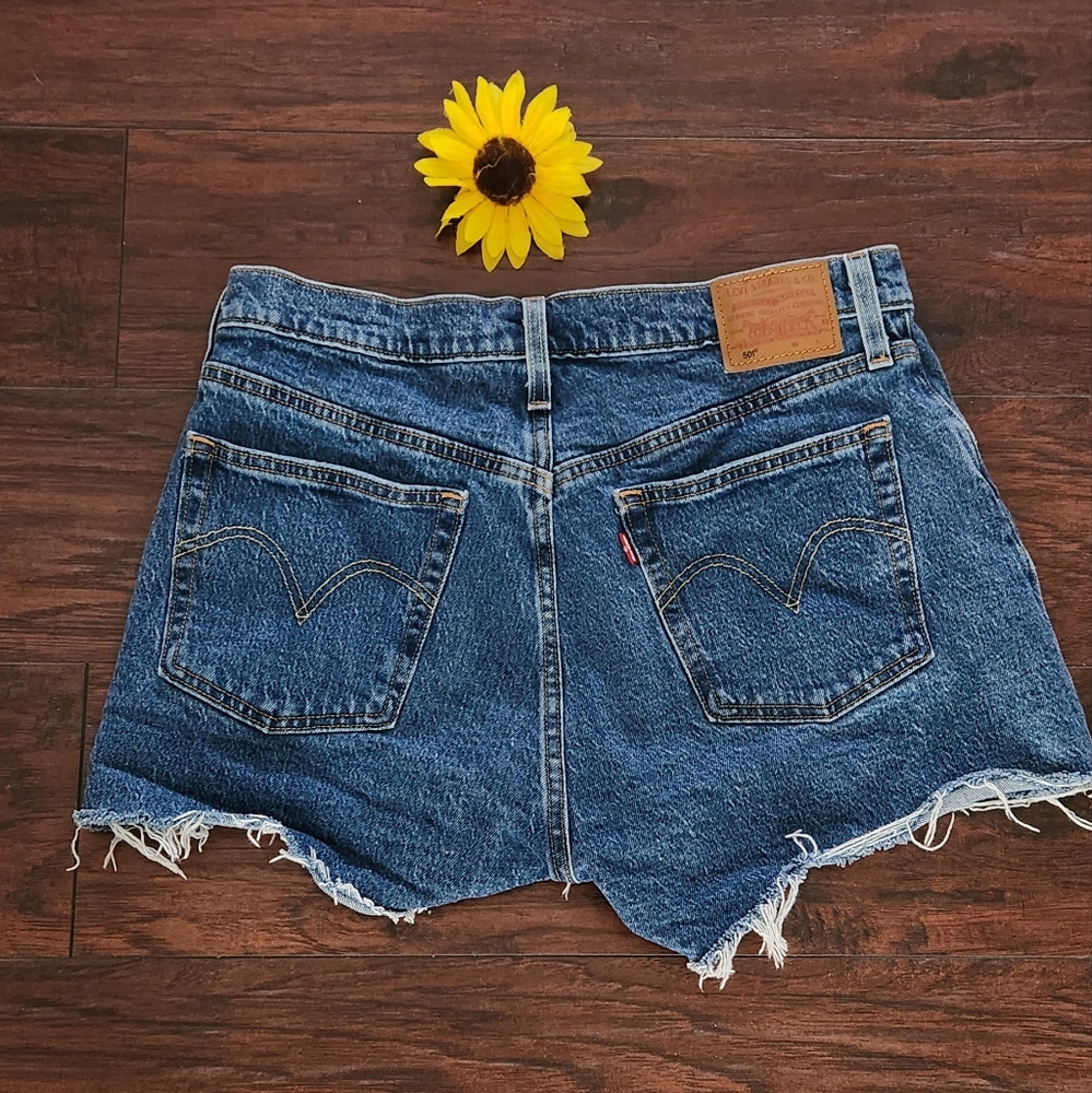 LEVI'S 501 VINTAGE JEANS SHORTS 💙 - Picture 9 of 14